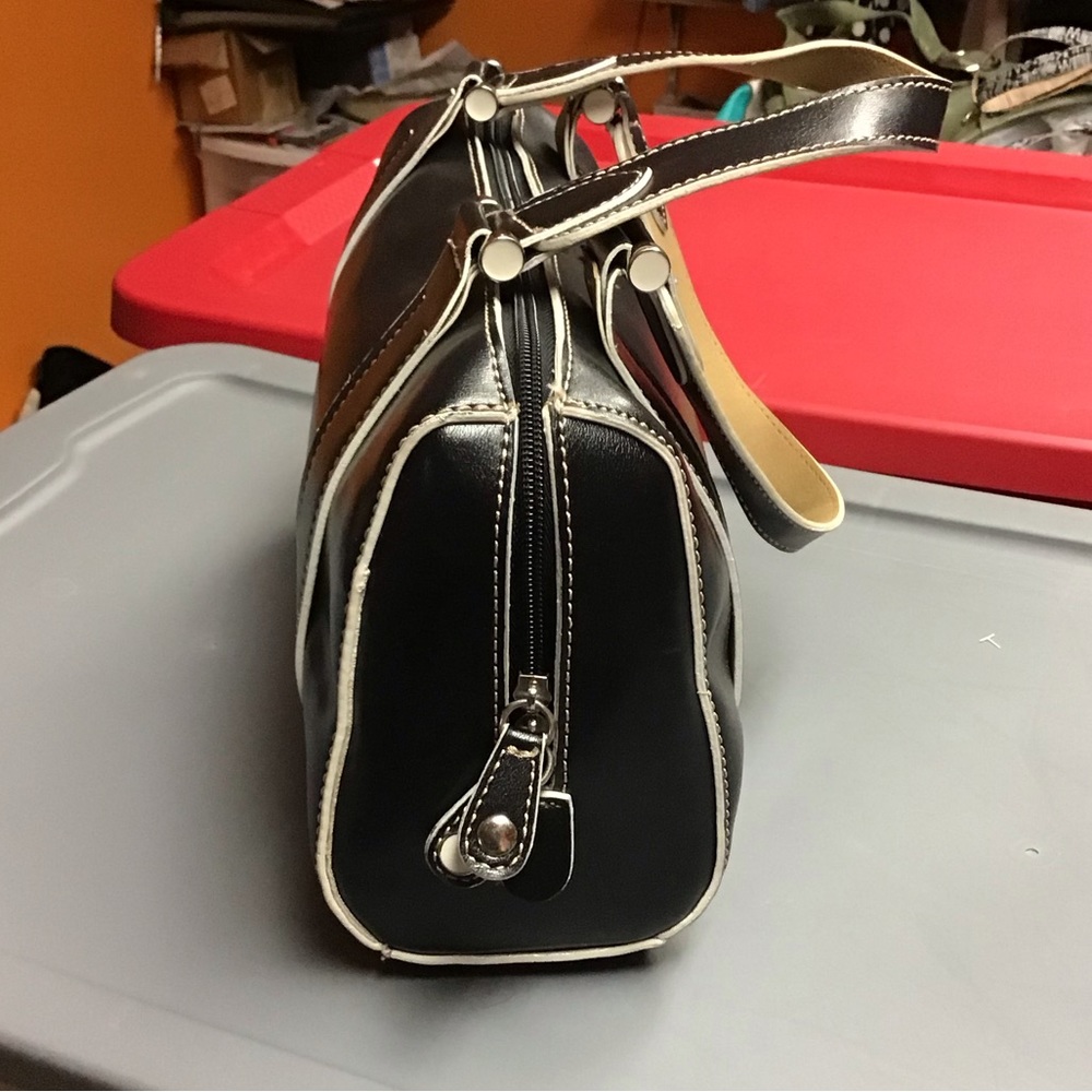 MONDANI NEW YORK women's hand bag black and white - Picture 4 of 4